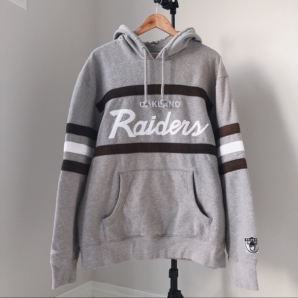 Vintage Mitchell & Ness Oakland Raiders hoodie - Picture 3 of 7
